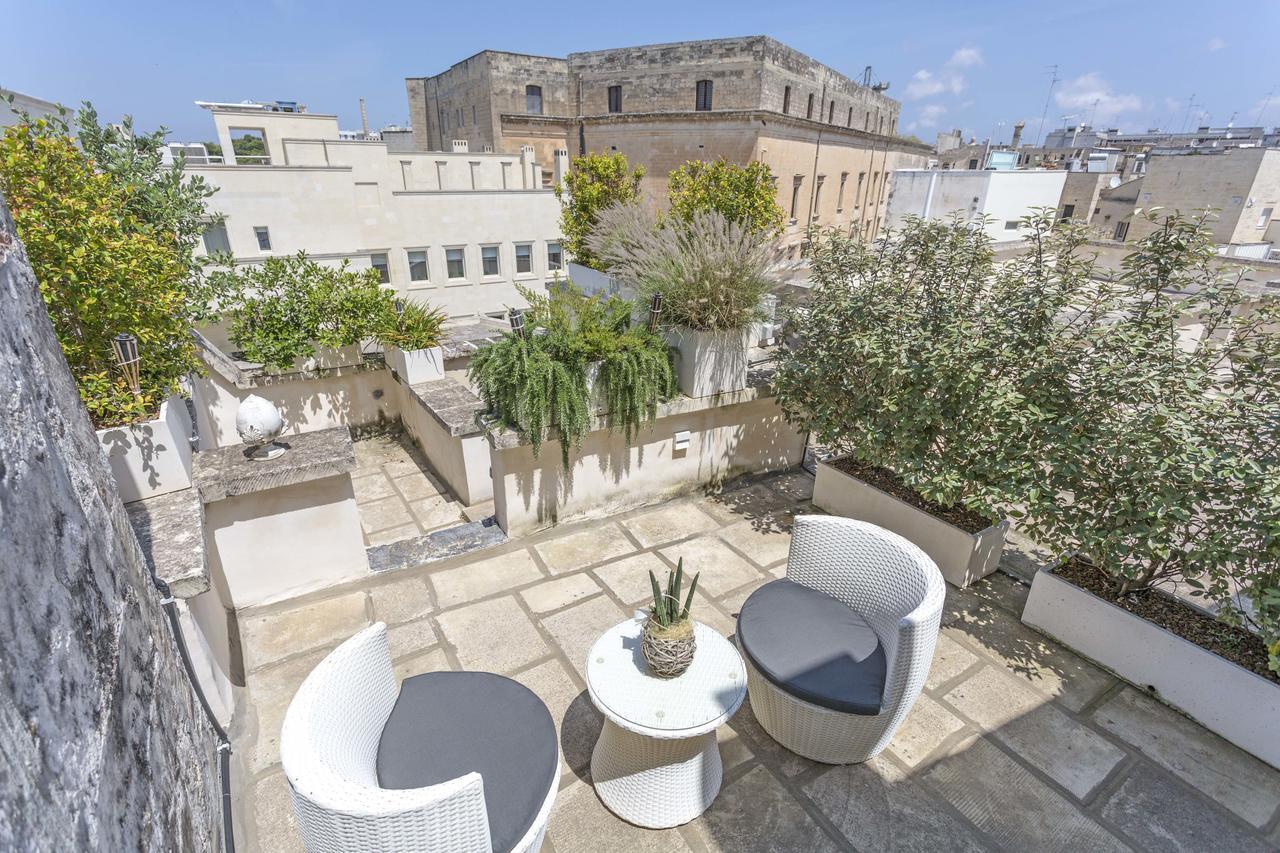 La Loggia Dei Rayno Bed & Breakfast Lecce Exterior photo