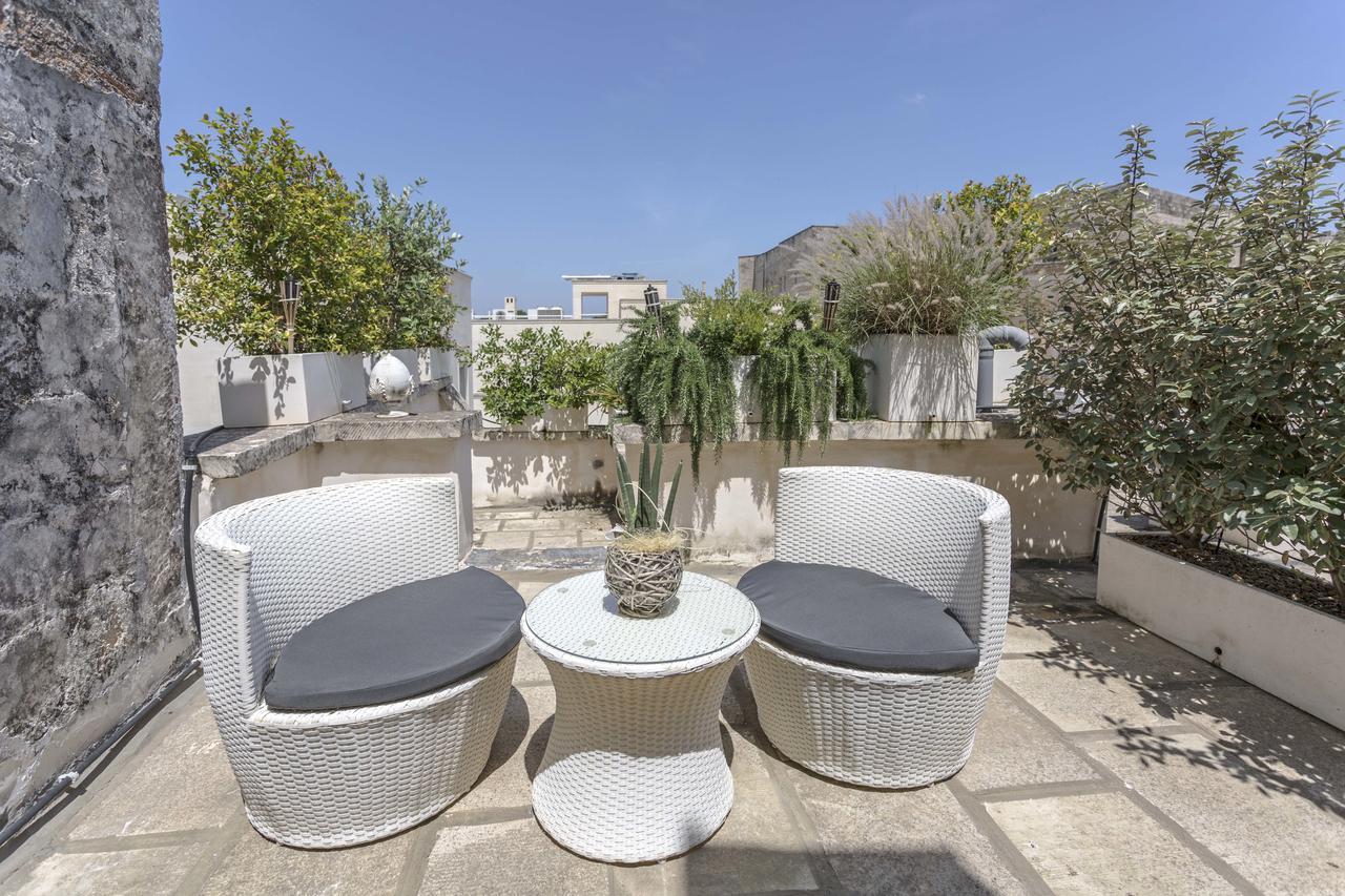 La Loggia Dei Rayno Bed & Breakfast Lecce Exterior photo